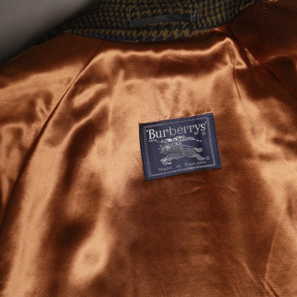 Burberry overcoat, full length - Picture 9 of 13